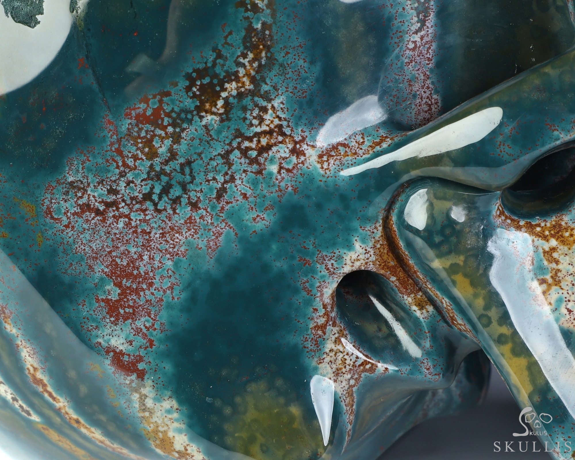 Lifesized 8.0" Bloodstone Hand Carved Crystal Skull, Super Realistic, Crystal Healing Lifesized 8.0" Bloodstone Hand Carved Crystal Skull, Super Realistic, Crystal Healing