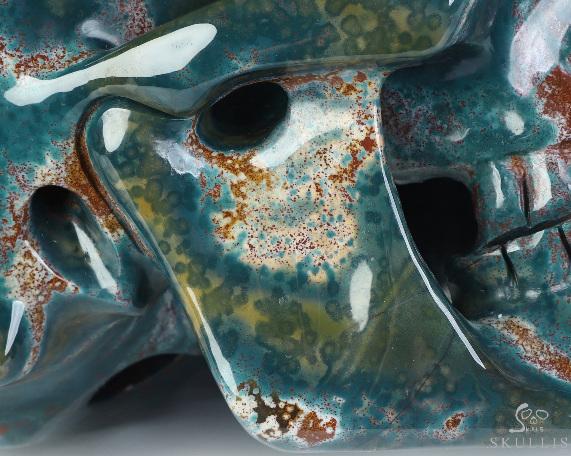 Lifesized 8.0" Bloodstone Hand Carved Crystal Skull, Super Realistic, Crystal Healing Lifesized 8.0" Bloodstone Hand Carved Crystal Skull, Super Realistic, Crystal Healing