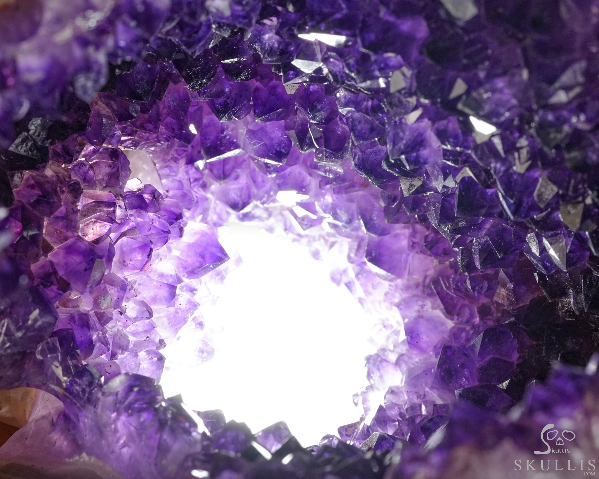 Lifesized 6.5" Agate Amethyst Geode Hand Carved Crystal Skull, Super Realistic, Crystal Healing Lifesized 6.5" Agate Amethyst Geode Hand Carved Crystal Skull, Super Realistic, Crystal Healing