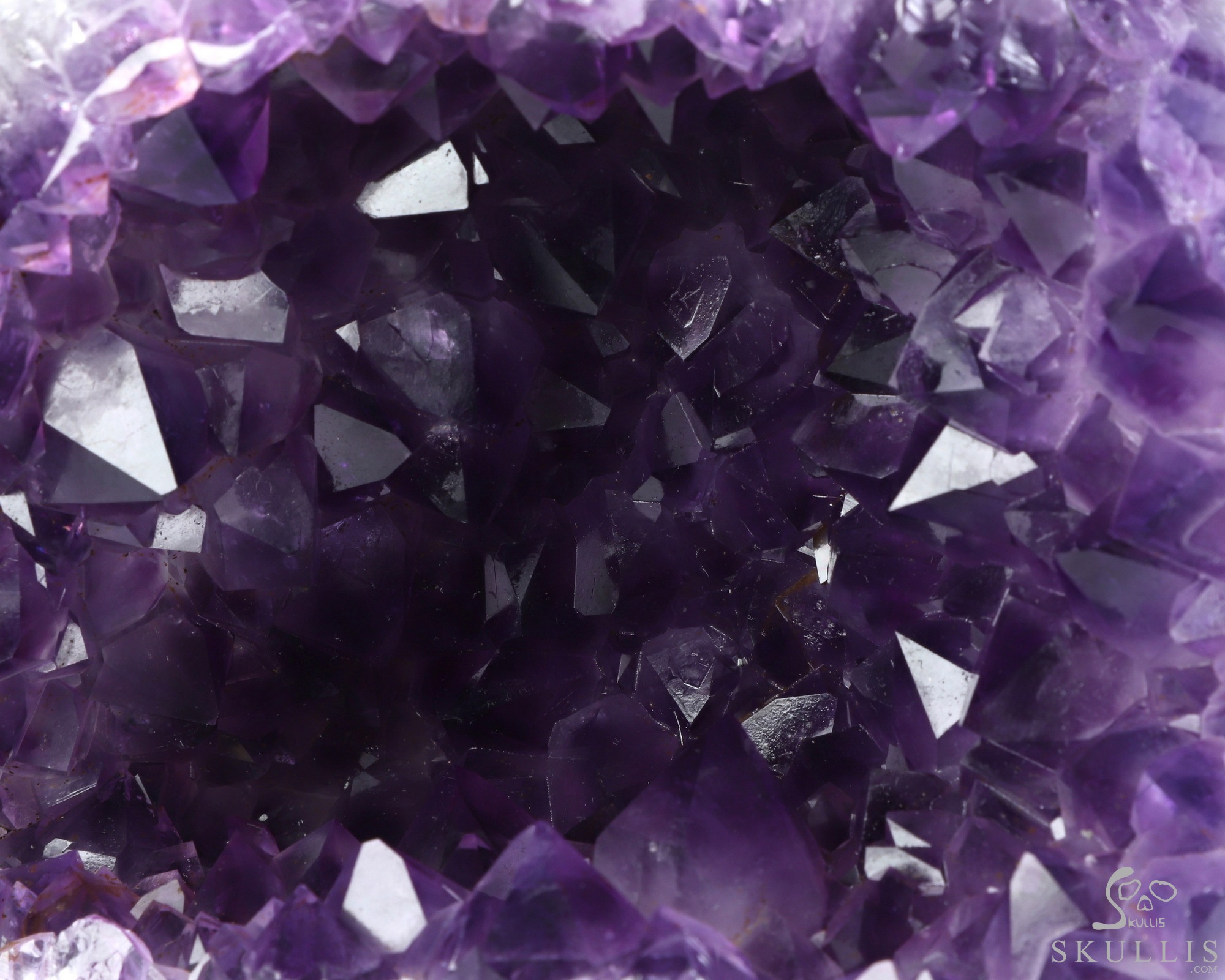 The Infinite Horizon - Lifesized 8.1" Agate Amethyst Geode Hand Carved Crystal Skull, Super Realistic, Crystal Healing The Infinite Horizon - Lifesized 8.1" Agate Amethyst Geode Hand Carved Crystal Skull, Super Realistic, Crystal Healing