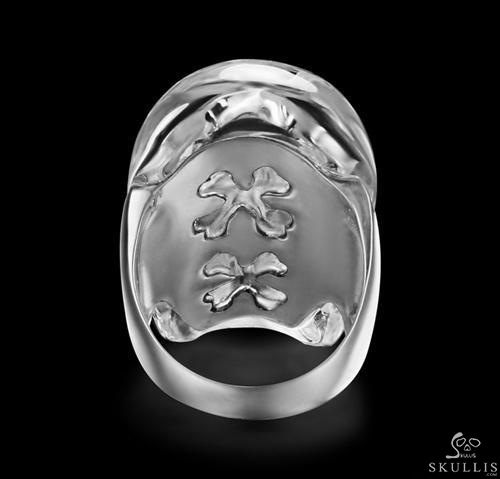 Visage - Skullis Signature Quartz Rock Crystal & 925 Sterling Silver Carved Gemstone Crystal Skull with Sterling Silver Ring Visage - Skullis Signature Quartz Rock Crystal & 925 Sterling Silver Carved Gemstone Crystal Skull with Sterling Silver Ring